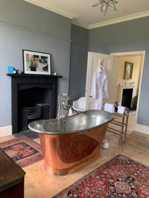 Amazing Dockyard Historical Georgian House